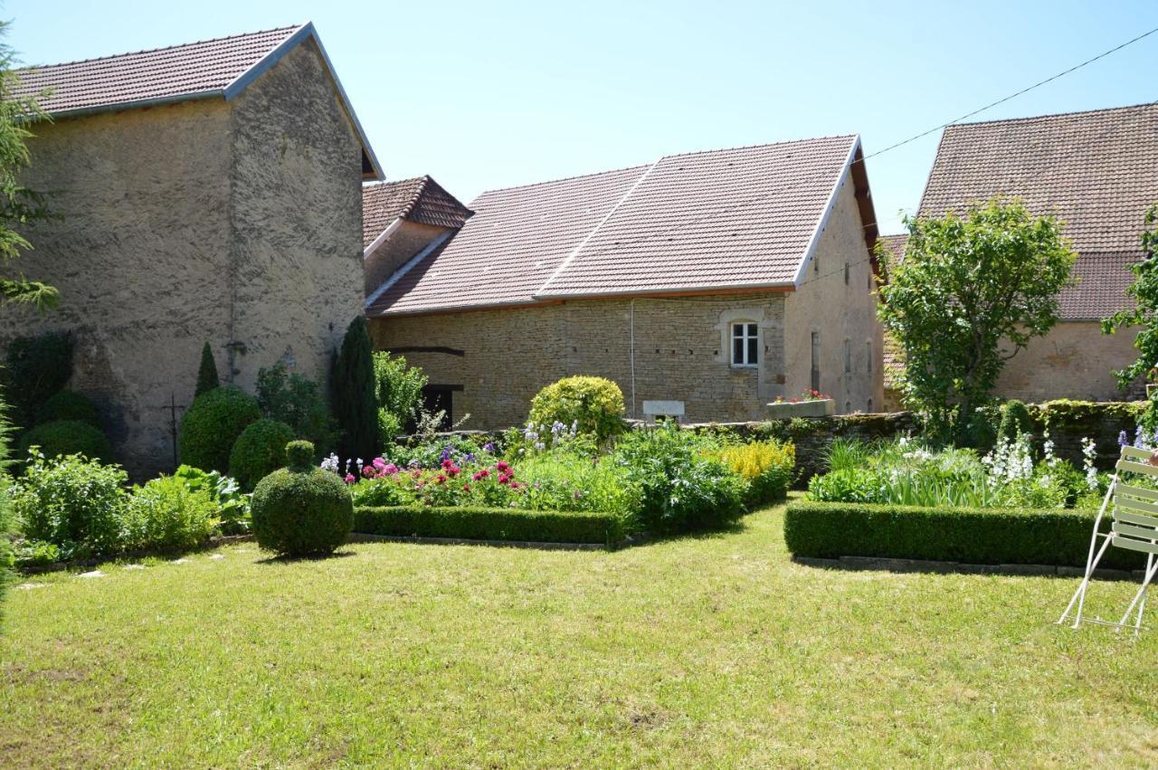 La Ferme Aux Glycines Hotel Aillevans Exterior foto